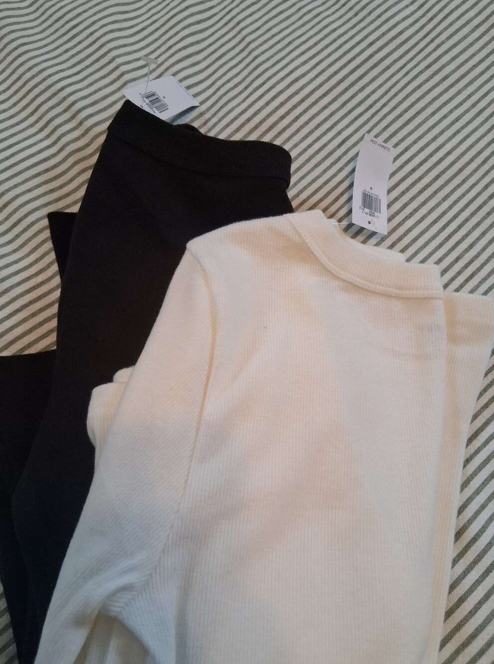 Old Navy Set Of 2 V Neck Long Sleeves Cotton & Poly Mix